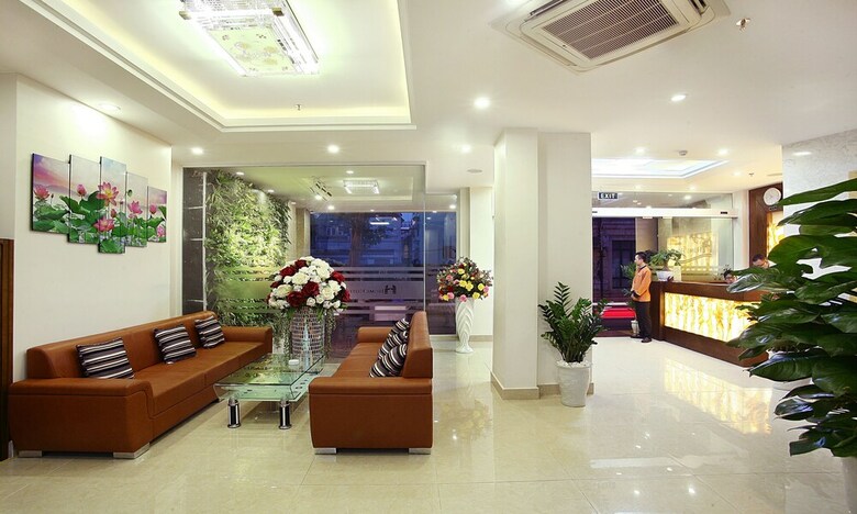 West Lake Home Hotel & Spa