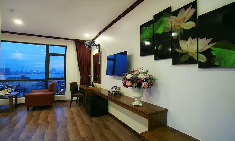 West Lake Home Hotel & Spa