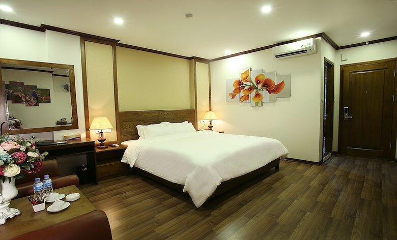 West Lake Home Hotel & Spa