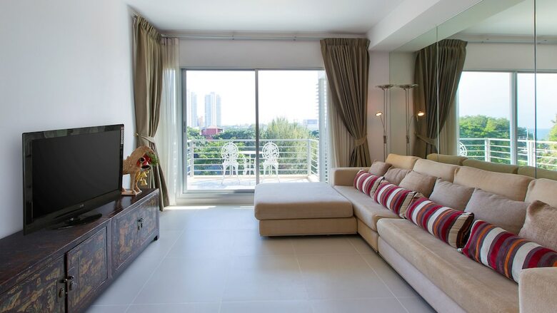 Baan Sanpluem Beachfront Condominium