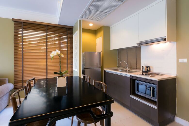 Baan Sanpluem Beachfront Condominium