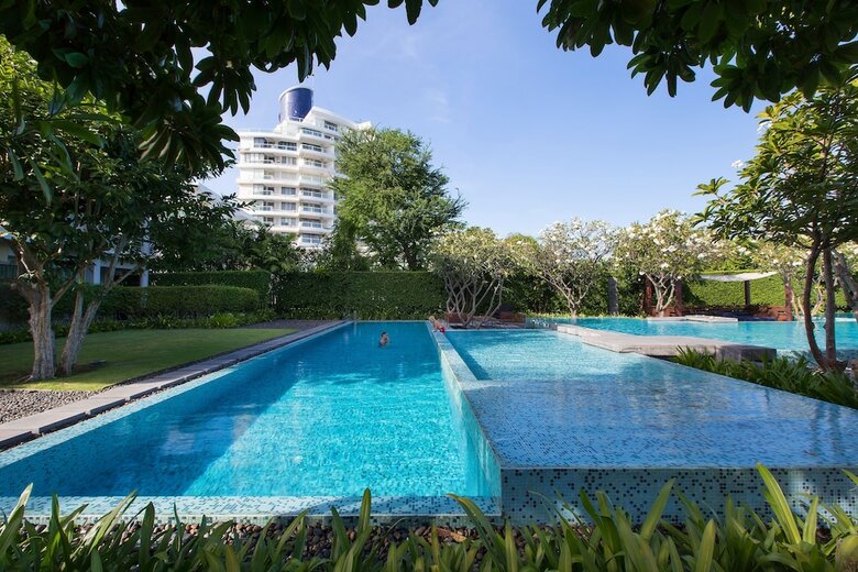 Baan Sanpluem Beachfront Condominium