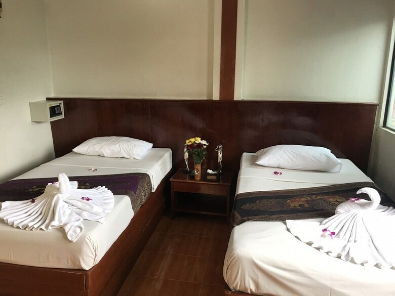 Hotel Patong Sub Inn