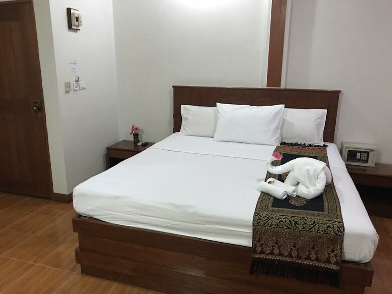 Hotel Patong Sub Inn