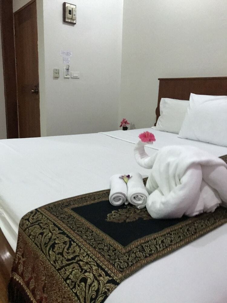 Hotel Patong Sub Inn