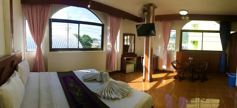 Hotel Patong Sub Inn