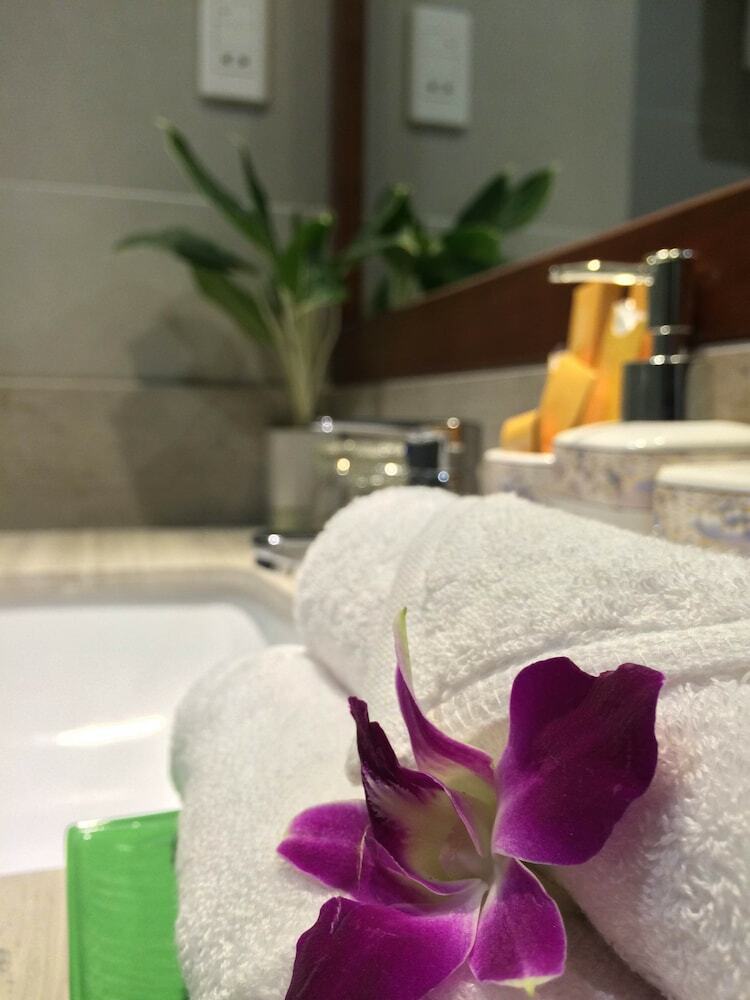 Ocean Flower Hotel