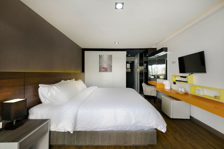 Hotel The Loft Seaside Sriracha