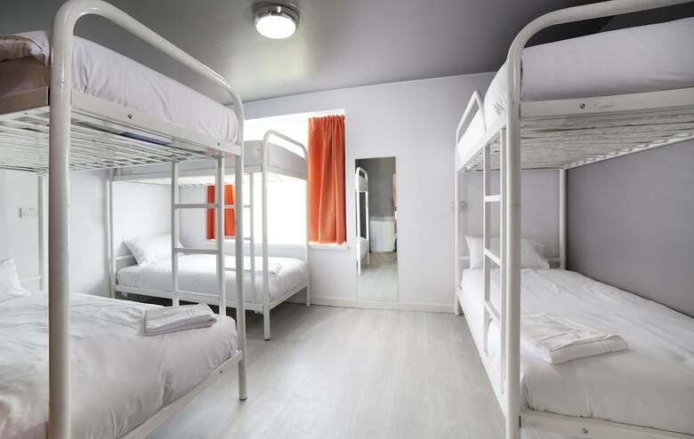 Hostal Sleeperdorm - Hostel