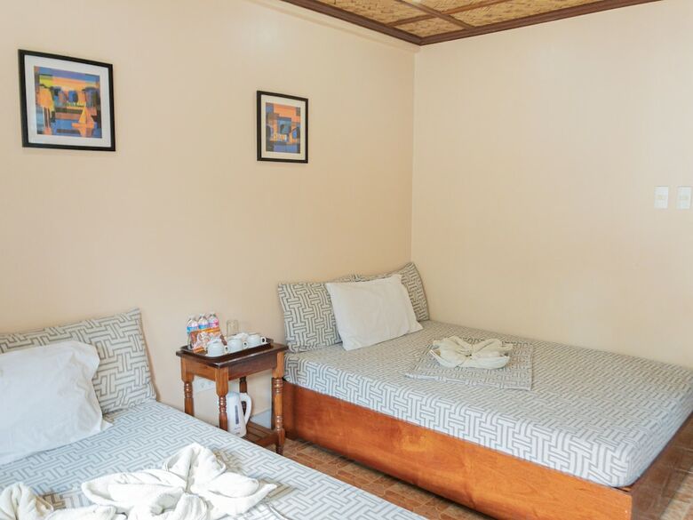 Hotel Inngo Tourist Inn