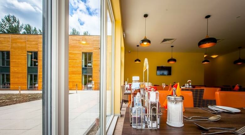 Hotel The Lodge At Perth Racecourse