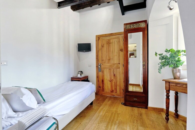 Hotel Al Corso 4