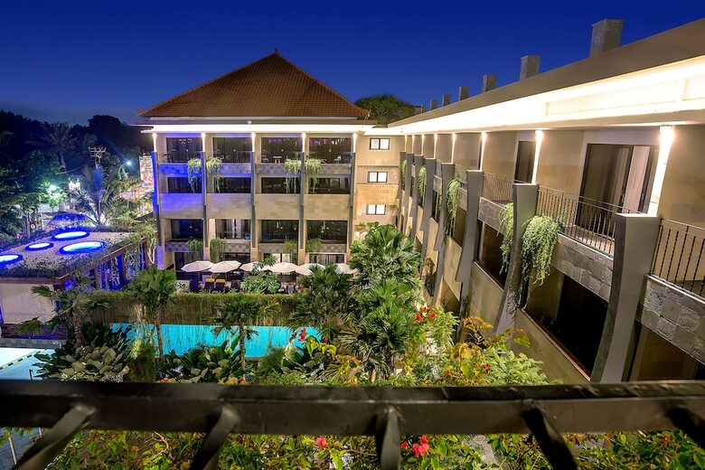 Hotel Sol House Bali Legian
