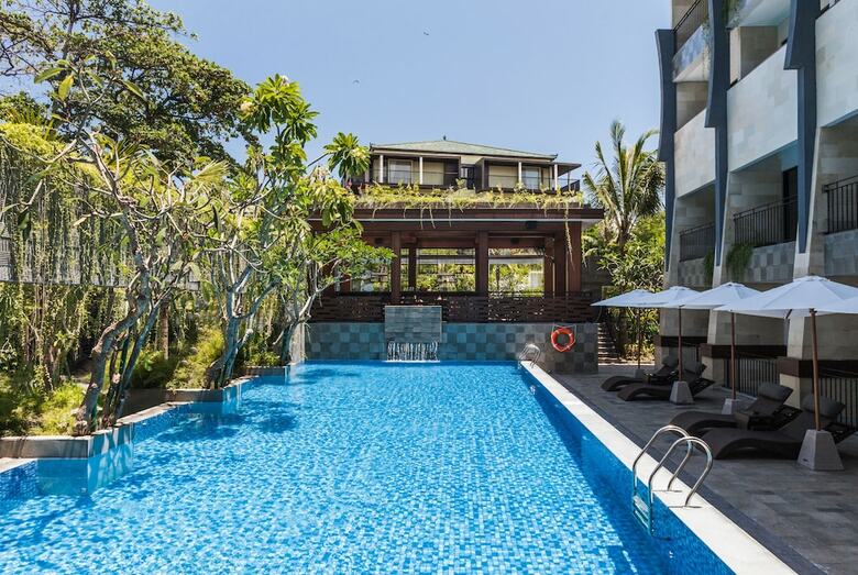 Hotel Sol House Bali Legian
