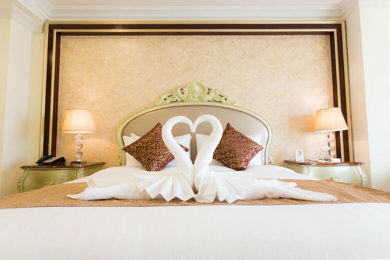 Hotel Lk Crystal Ville