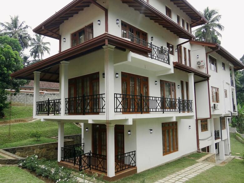 Hotel Dilray Villa