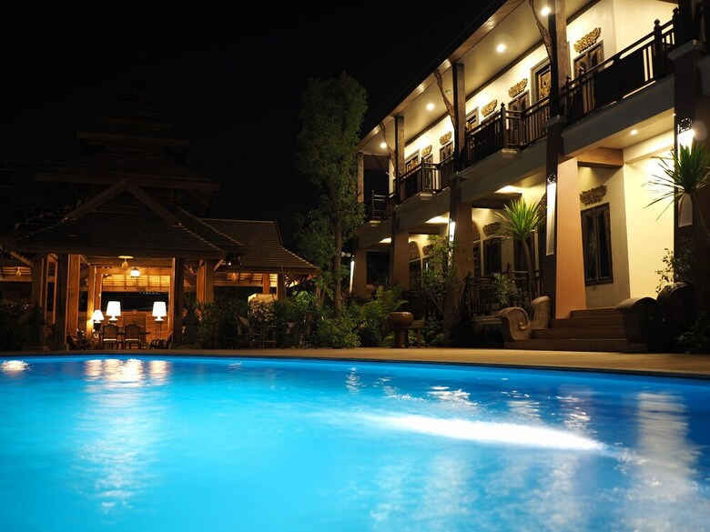 Hotel Amata Lanna Village