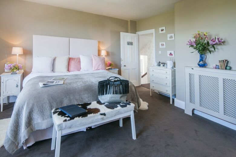 Bed & Breakfast Yarner House