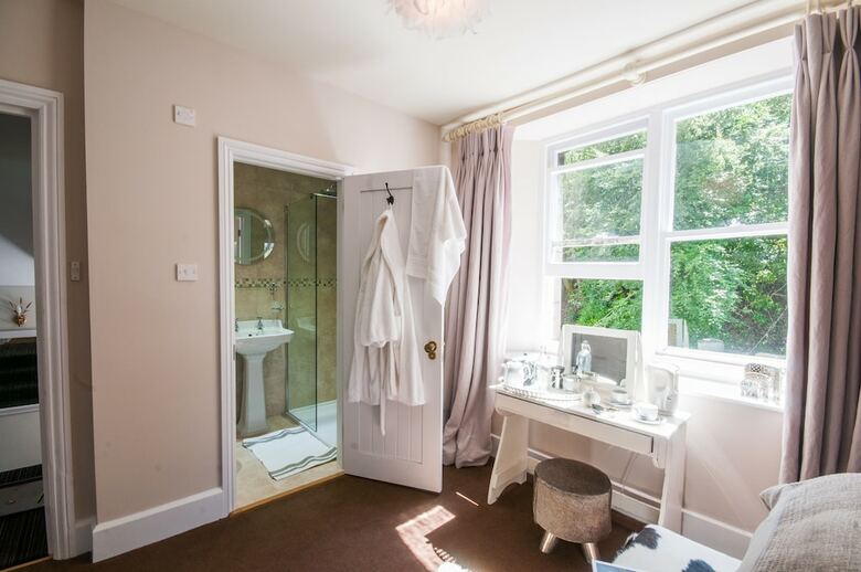 Bed & Breakfast Yarner House