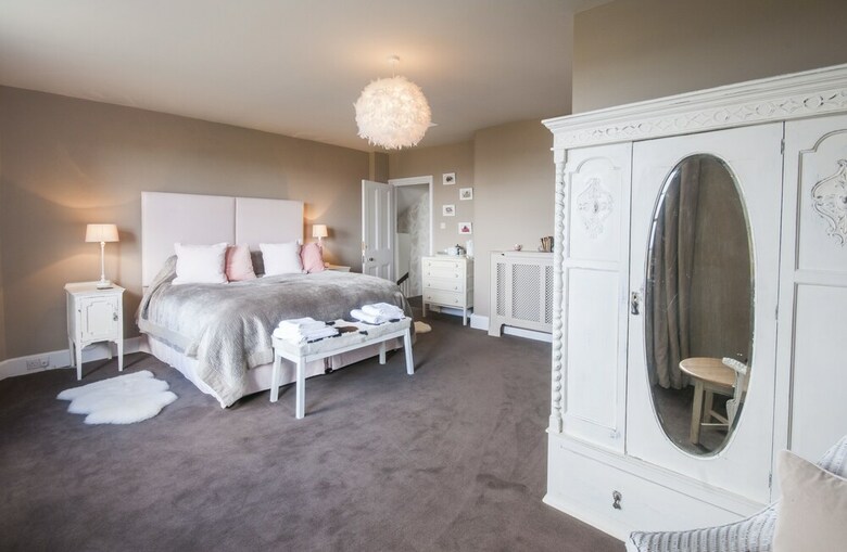 Bed & Breakfast Yarner House
