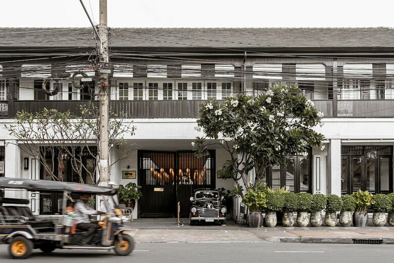 99 The Heritage Hotel