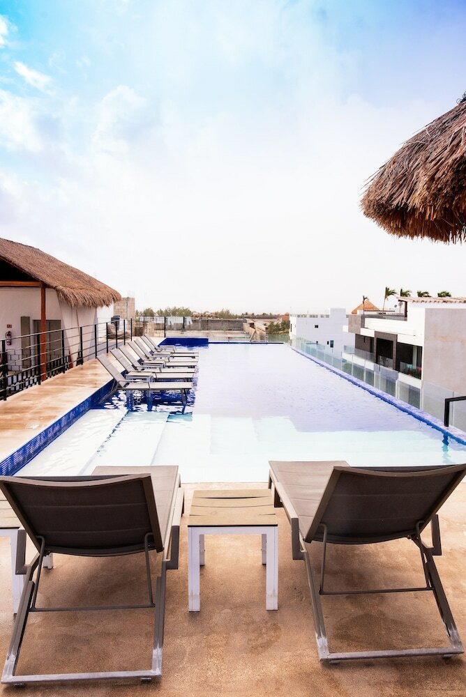 Hotel52