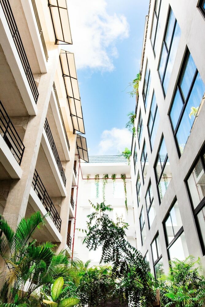 Hotel52