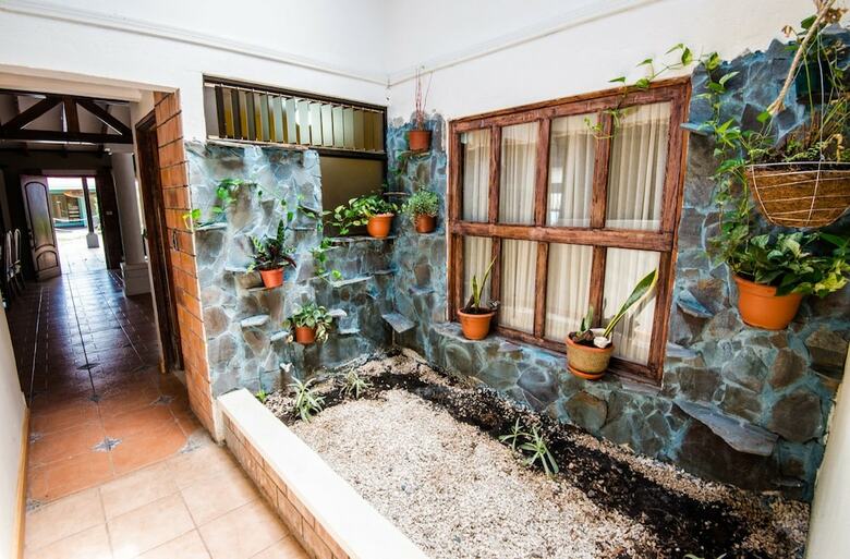 Hostal La Casona Hostel
