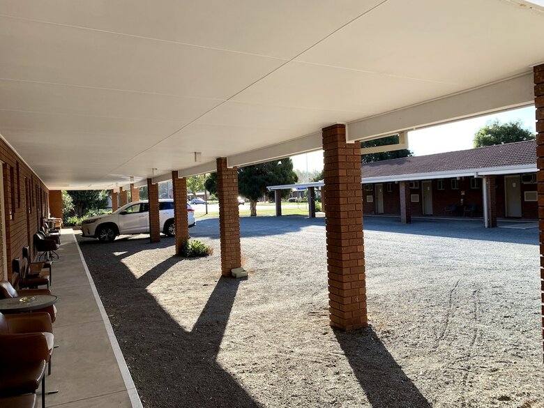 Kingswood Motel