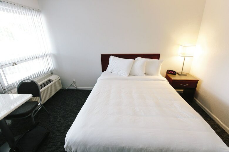 Grand Traverse Motel