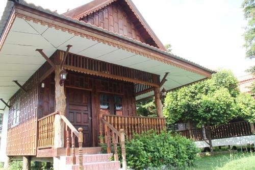 Hotel Plaifah Resort Ubon