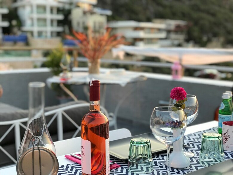 Matiana Hotel