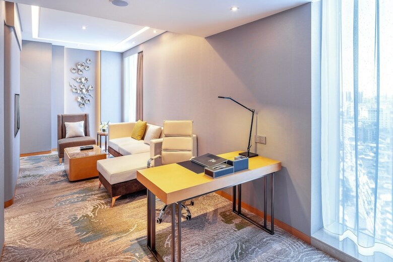 Hotel Holiday Inn Neijiang Riverside
