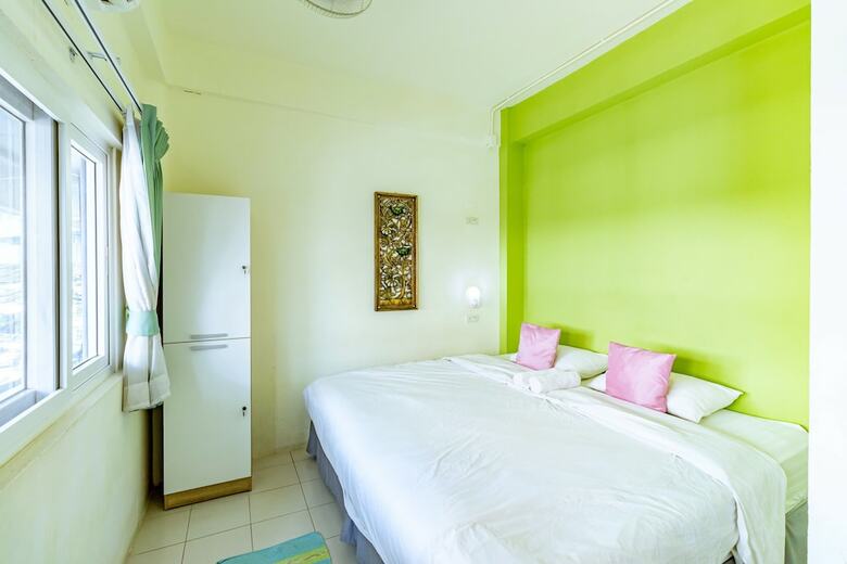 Hostal Sleep Dee Hostel