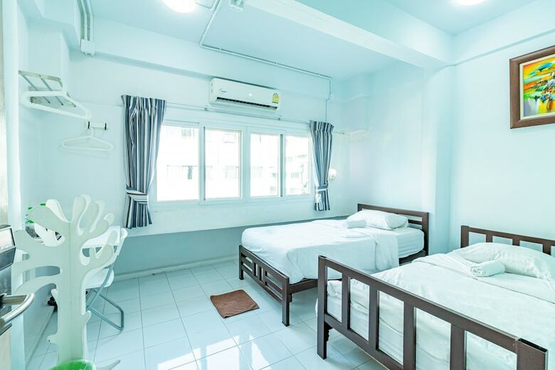 Hostal Sleep Dee Hostel