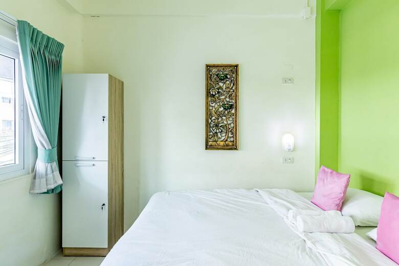 Hostal Sleep Dee Hostel