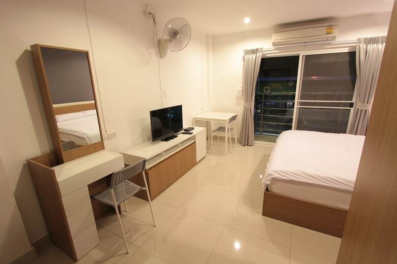 Hotel Napaville Huai Khwang