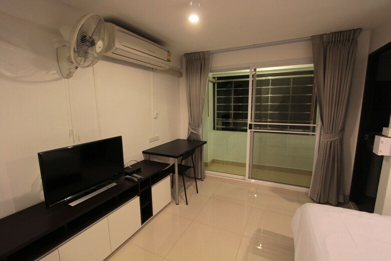 Hotel Napaville Huai Khwang