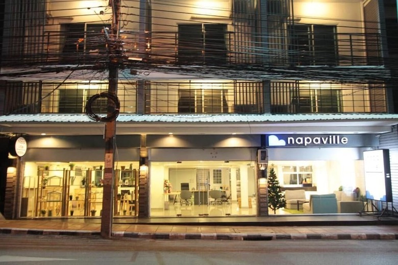 Hotel Napaville Huai Khwang