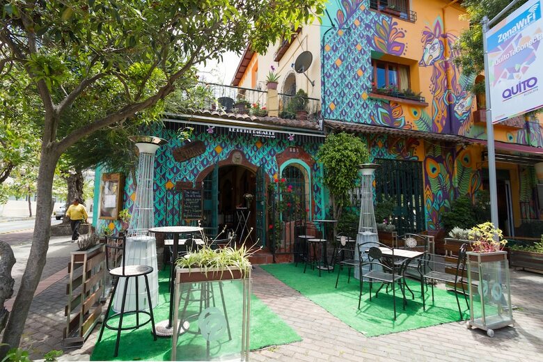 Bed & Breakfast Artplaza