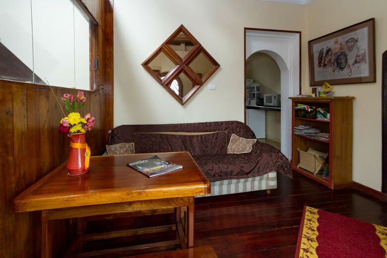 Bed & Breakfast Artplaza