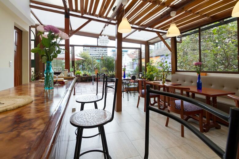 Bed & Breakfast Artplaza