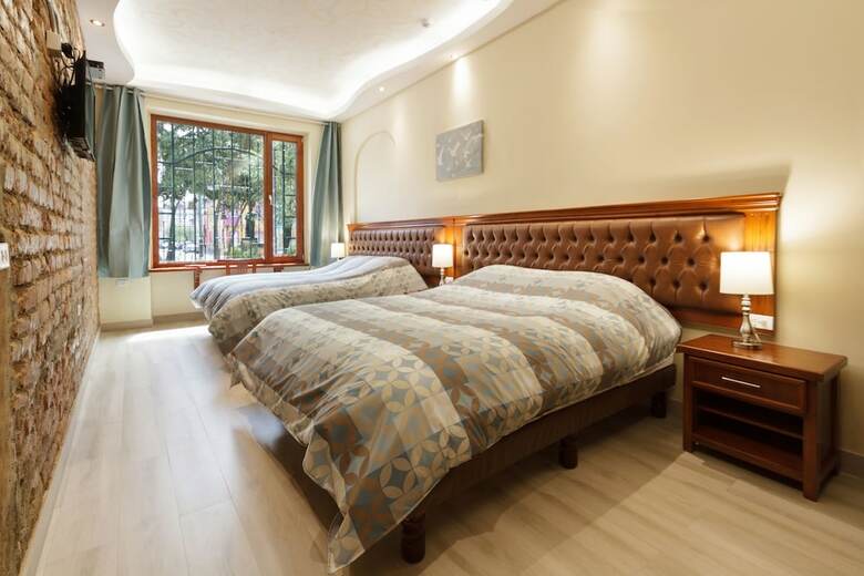 Bed & Breakfast Artplaza