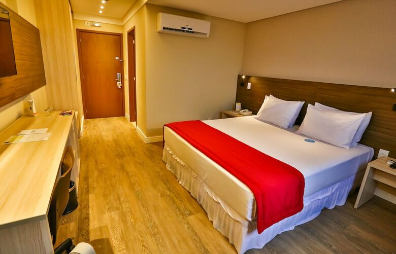 Crystal Plaza Hotel An�polis