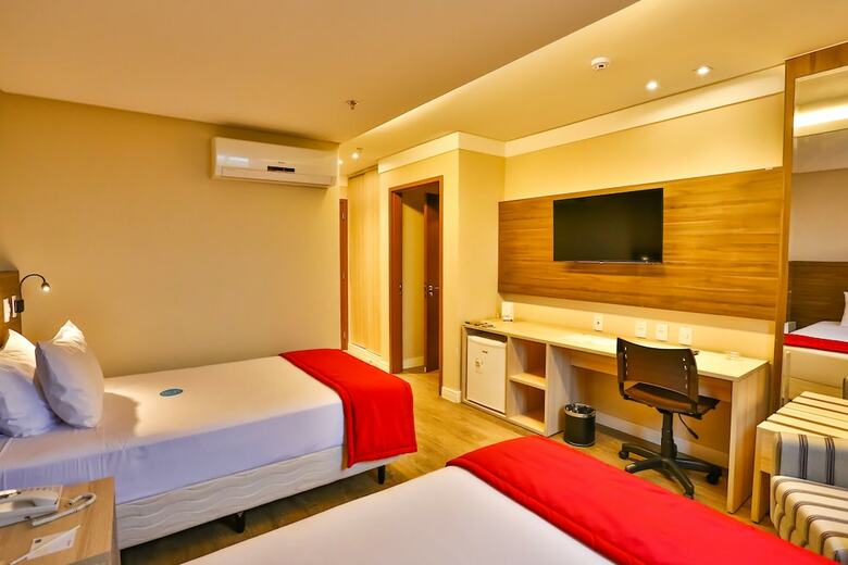 Crystal Plaza Hotel An�polis