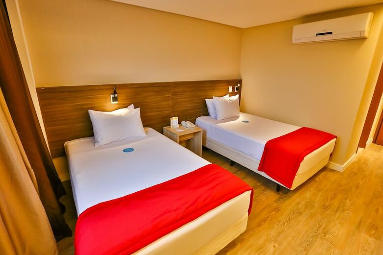 Crystal Plaza Hotel An�polis