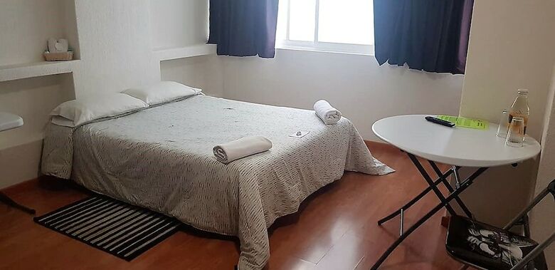 Shakespeare Apartment