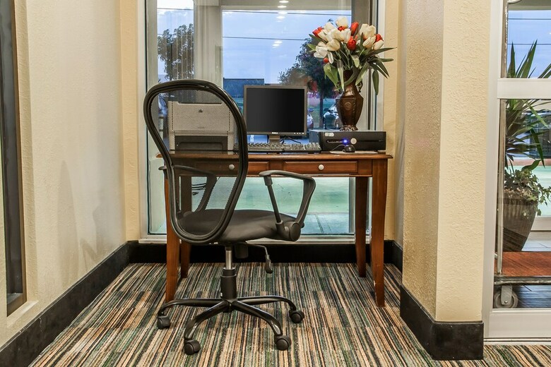 Hotel Comfort Inn & Suites