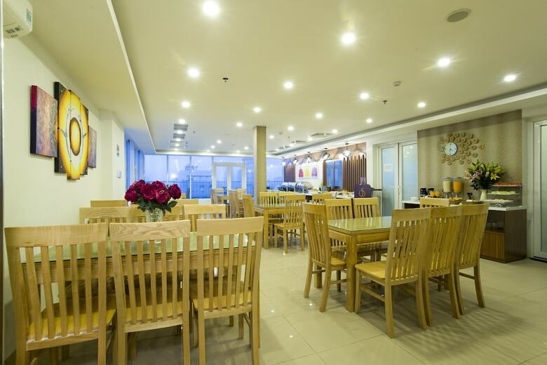 Golden Light Hotel