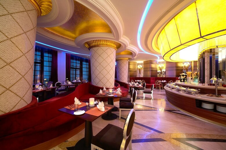 Dalian Dynasty International Hotel